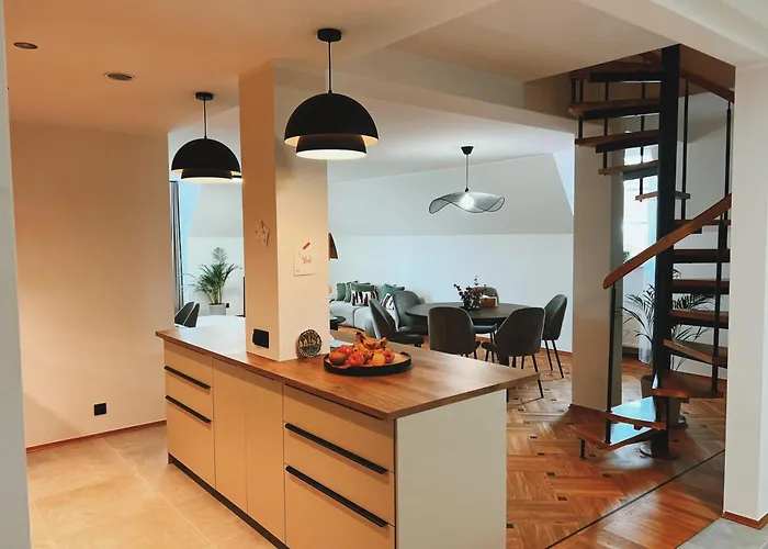 Old Town Escape With Stunning Skyline - Spacious 2bed 公寓 *