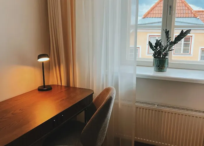 Daire Old Town Escape With Stunning Skyline - Spacious 2bed